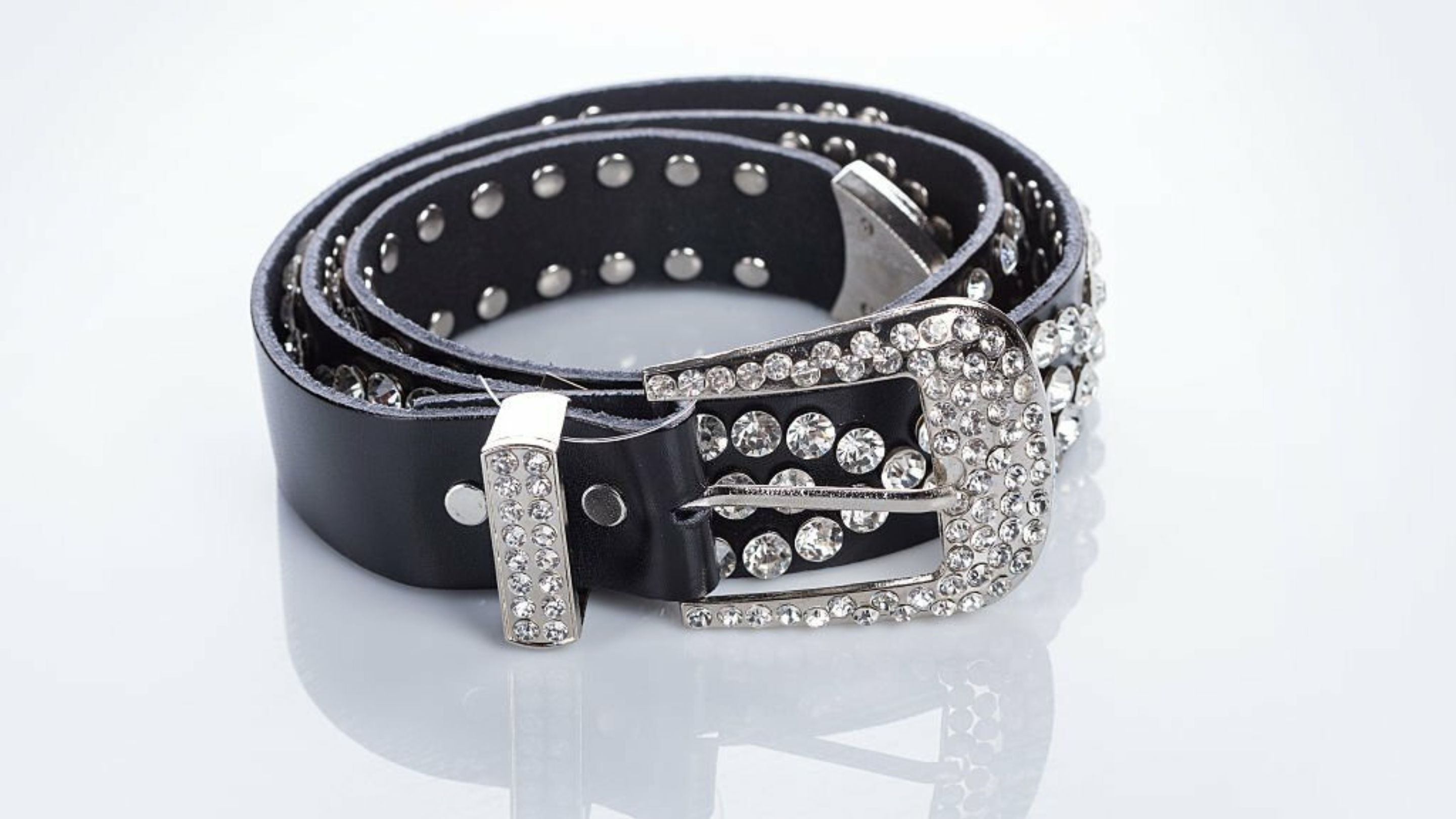 Ceinture - Luxe - Cuir véritable - Largeur 105 CM - Boucle rotative Ceinture - Luxe - Cuir véritable - Largeur 105 CM - Boucle rotative