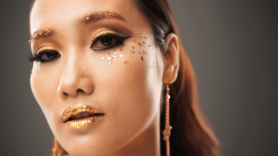 Comment Mettre des Paillettes Sur le Visage